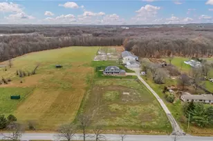 16449 S Boone Rd, Columbia Station, OH 44028 - Photo 2