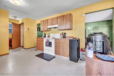 967 Russell Avenue, Akron, OH 44307 - Photo 12
