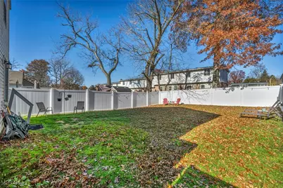 967 Russell Avenue, Akron, OH 44307 - Photo 32