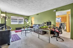 967 Russell Ave, Akron, OH 44307 - Photo 8