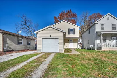 967 Russell Avenue, Akron, OH 44307 - Photo 1