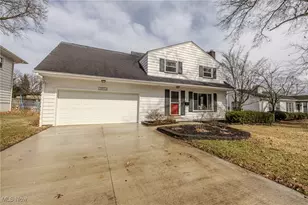 3852 Edinburgh, Austintown, OH 44511 - Photo 2