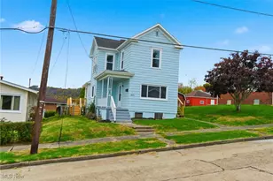 466 W 45th St, Shadyside, OH 43947 - Photo 2