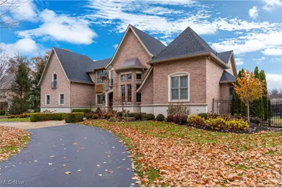 1030 Torrey Pines Street NE, Warren, OH 44484 - Photo 1