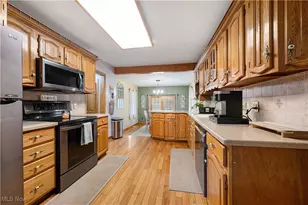 375 Grant Ave, Mogadore, OH 44260 - Photo 4