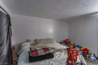 136 Charles Avenue SE, Warren, OH 44483 - Photo 18