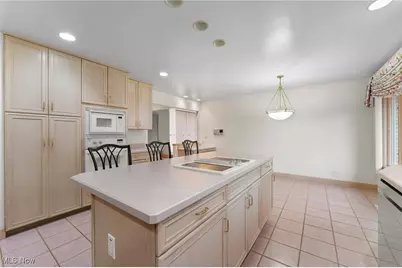 4112 Fairway Drive, Canfield, OH 44406 - Photo 6