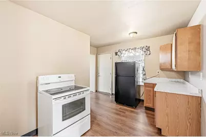 827 E Avondale Avenue, Youngstown, OH 44502 - Photo 8