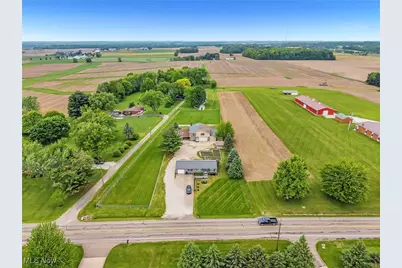 6395 Easton Street NE, Louisville, OH 44641 - Photo 2