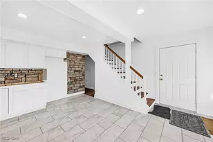 6395 Easton St NE, Louisville, OH 44641 - Photo 6