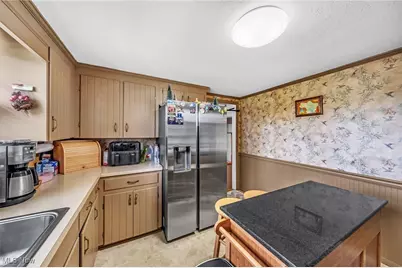 6395 Easton Street NE, Louisville, OH 44641 - Photo 34