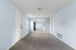 9622 Ravenna Rd, Twinsburg, OH 44087 - Photo 2