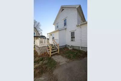 219 5th Drive NW, New Philadelphia, OH 44663 - Photo 6