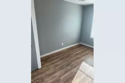 782 Grantwood Avenue, Sheffield Lake, OH 44054 - Photo 8