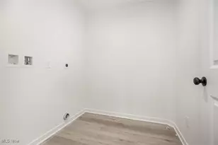 1053 Peach Blvd, Willoughby, OH 44094 - Photo 18