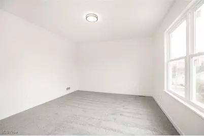 1053 Peach Boulevard, Willoughby, OH 44094 - Photo 16