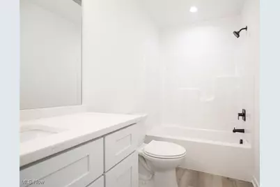 1053 Peach Boulevard, Willoughby, OH 44094 - Photo 20