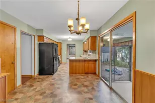 881 Shullo Dr, Akron, OH 44313 - Photo 12