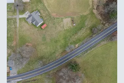 8546 Mapleton Street SE, East Canton, OH 44730 - Photo 14