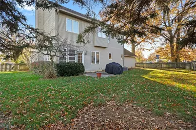 309 Highland Park Drive, Elyria, OH 44035 - Photo 4