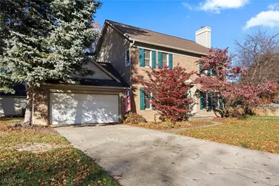 309 Highland Park Drive, Elyria, OH 44035 - Photo 2