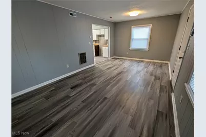 2289 Bailey Road, Cuyahoga Falls, OH 44221 - Photo 12