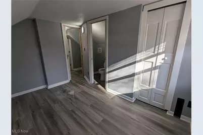 2289 Bailey Road, Cuyahoga Falls, OH 44221 - Photo 24