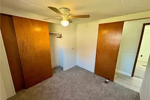 20 Van Ess Dr, Olmsted Falls, OH 44138 - Photo 12