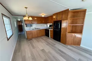 20 Van Ess Dr, Olmsted Falls, OH 44138 - Photo 10