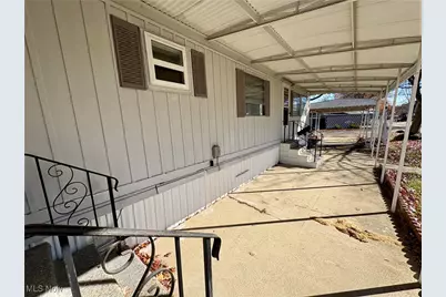 20 Van Ess Drive, Olmsted Falls, OH 44138 - Photo 6