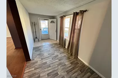 102 E Brookside Avenue, Akron, OH 44301 - Photo 24