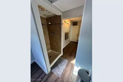 102 E Brookside Avenue, Akron, OH 44301 - Photo 14