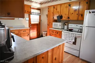 1728 Parkman Rd NW, Warren, OH 44485 - Photo 10