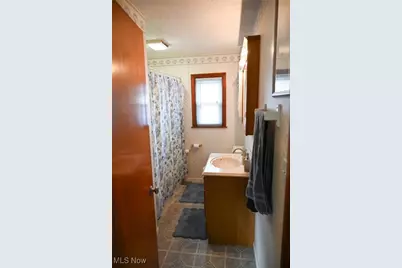 1728 Parkman Road NW, Warren, OH 44485 - Photo 16