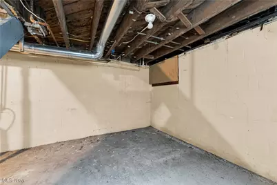 1350 E Erie Avenue, Lorain, OH 44052 - Photo 16