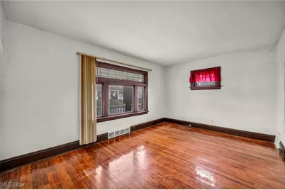 9818 Aetna Road, Loveland, OH 44105 - Photo 6