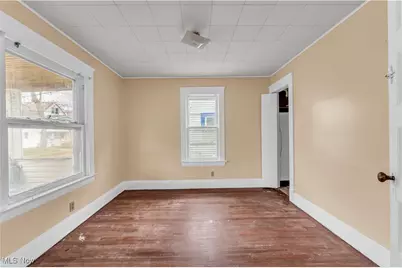 16110 Huntmere Avenue, Loveland, OH 44110 - Photo 10