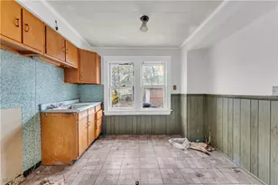 16110 Huntmere Ave, Loveland, OH 44110 - Photo 8