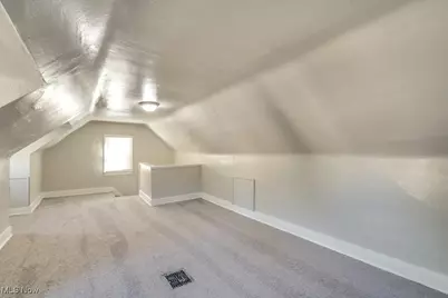 920 Bloomfield Avenue, Akron, OH 44302 - Photo 38
