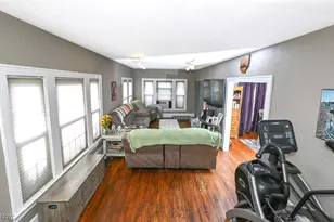 449 Kathron Ave, Cuyahoga Falls, OH 44221 - Photo 4