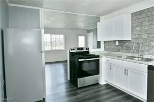 1810 Northfield Ave NW, Warren, OH 44485 - Photo 12