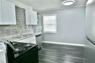 1810 Northfield Ave NW, Warren, OH 44485 - Photo 8