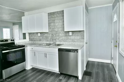 1810 Northfield Avenue NW, Warren, OH 44485 - Photo 10