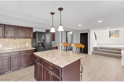 27 Delaware Trail, Malvern, OH 44644 - Photo 6