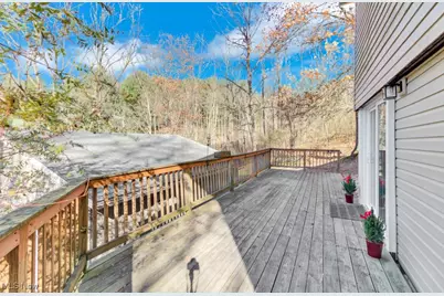 27 Delaware Trail, Malvern, OH 44644 - Photo 4