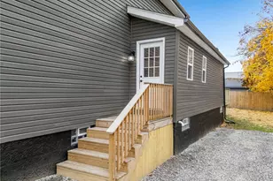 69 E Grant St, Alliance, OH 44601 - Photo 4