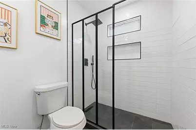 9918 Quebec Avenue, Loveland, OH 44106 - Photo 34