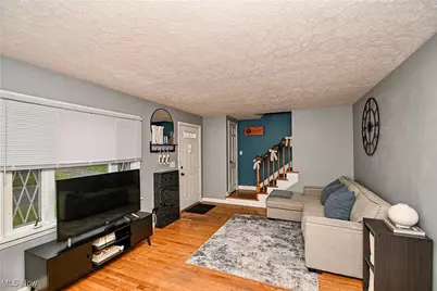 1910 37th Street NW, Canton, OH 44709 - Photo 4