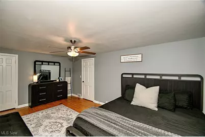 1910 37th Street NW, Canton, OH 44709 - Photo 14