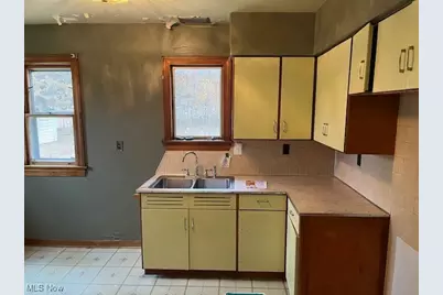 36200 Westwood Drive, North Ridgeville, OH 44039 - Photo 6